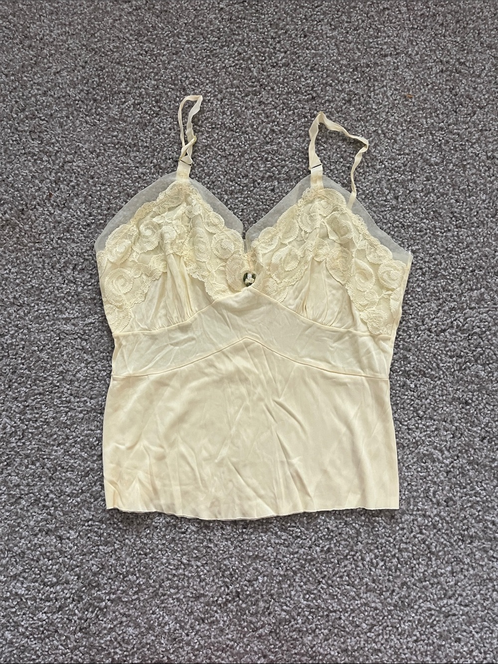 No Brand Pastel Yellow Lace Top Size S/M
